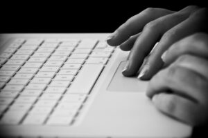 Research Spotlight: Differences in Pornography Use and Relationship Wellbeing in Couples